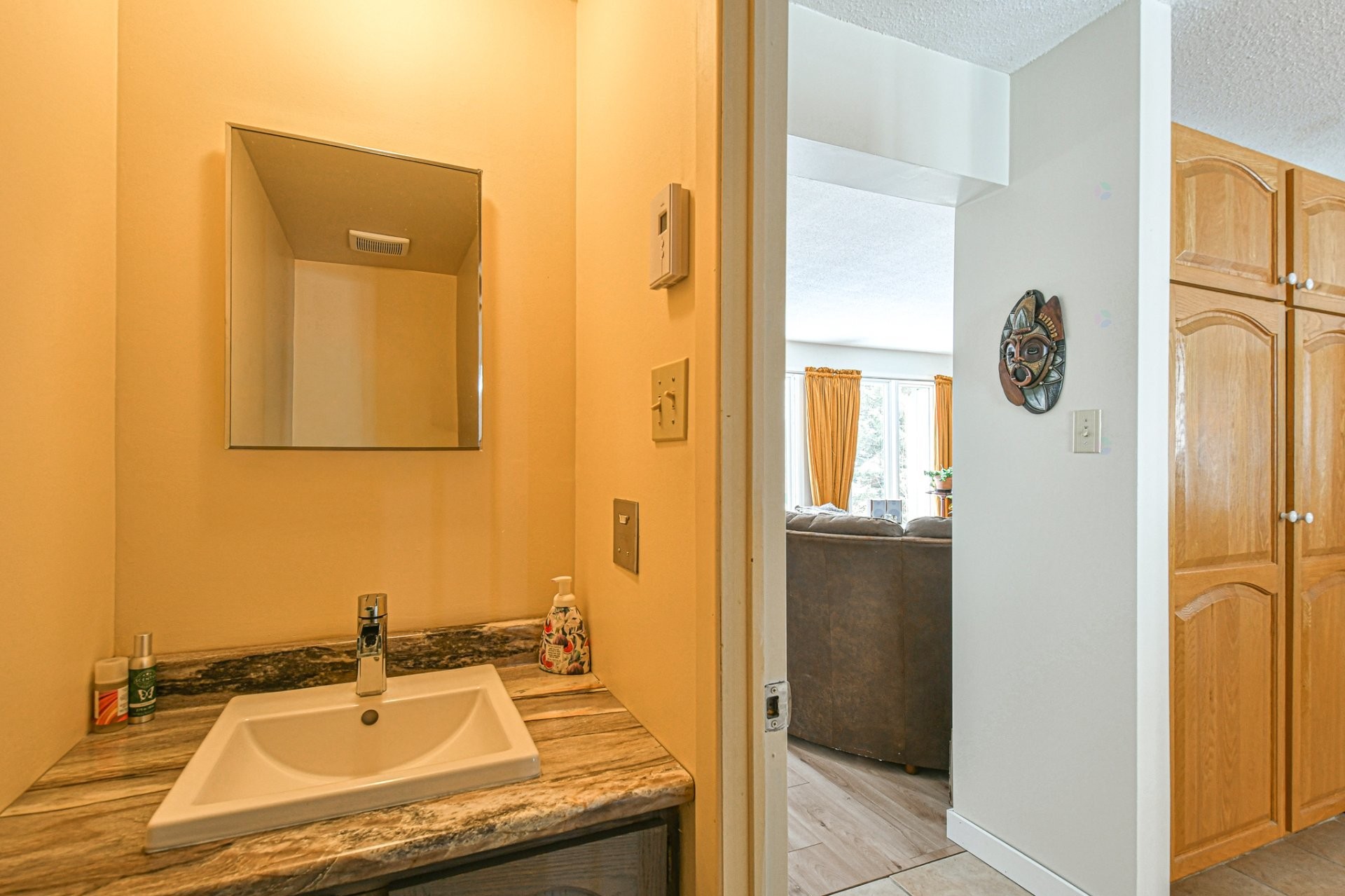 









255


Rue Séraphin

, 15,
Sainte-Adèle,




QC
J8B2G4

