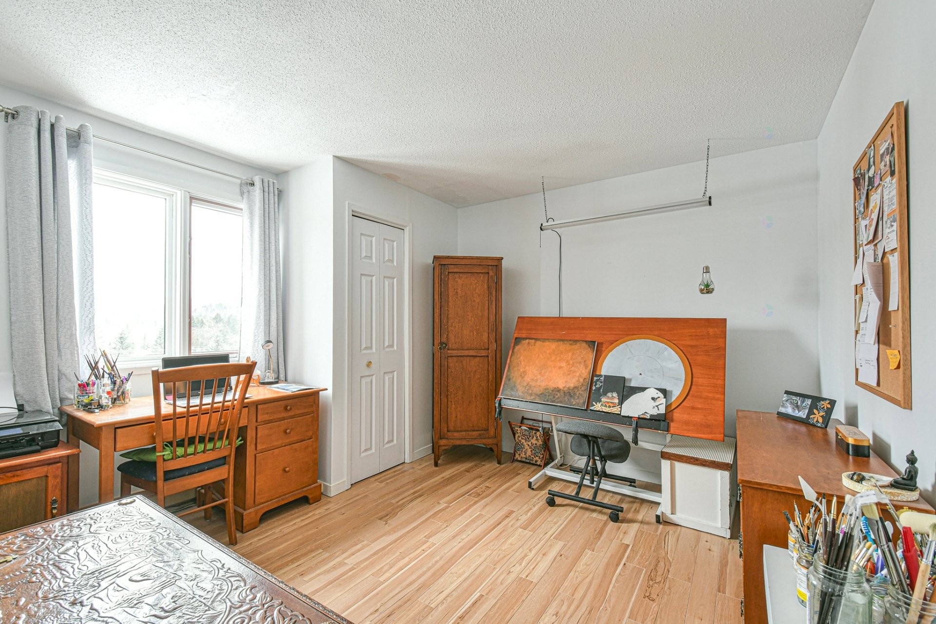 









255


Rue Séraphin

, 15,
Sainte-Adèle,




QC
J8B2G4

