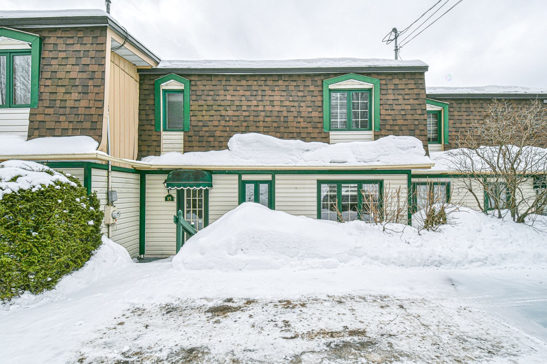 









255


Rue Séraphin

, 15,
Sainte-Adèle,




QC
J8B2G4

