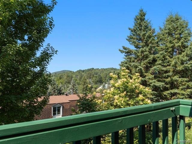 









255


Rue Séraphin

, 15,
Sainte-Adèle,




QC
J8B2G4

