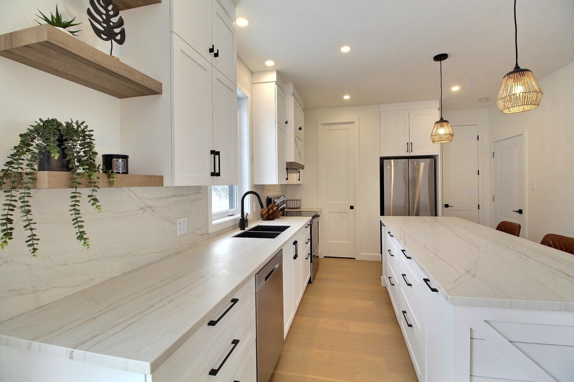 









289


Rue des Genévriers

,
Magog,




QC
J1X8B7

