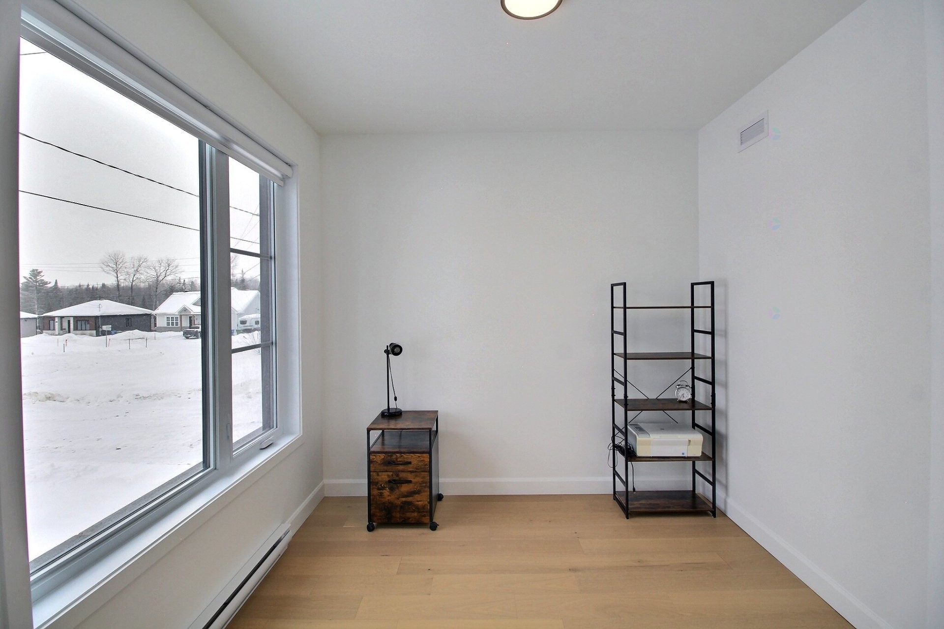 









289


Rue des Genévriers

,
Magog,




QC
J1X8B7

