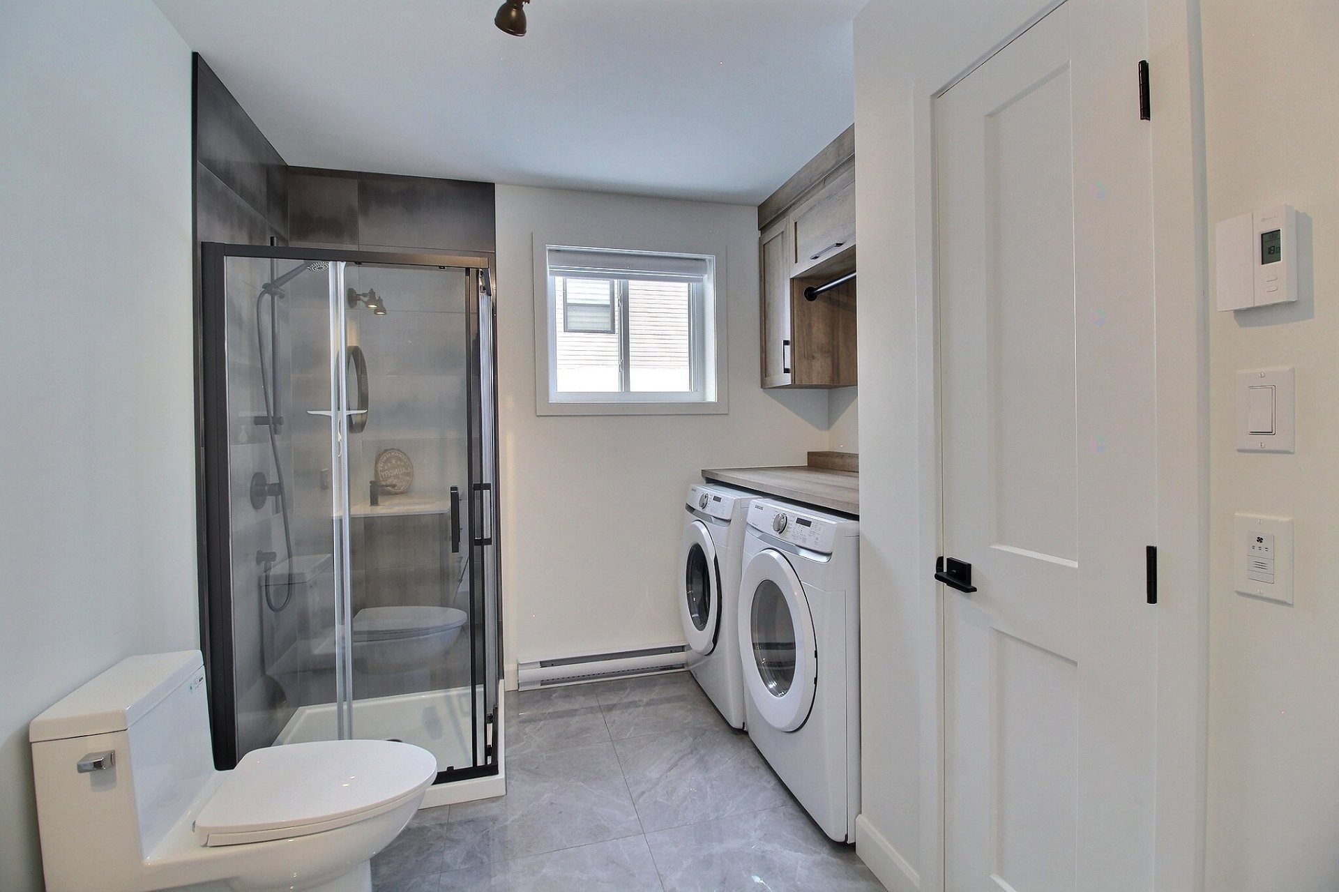 









289


Rue des Genévriers

,
Magog,




QC
J1X8B7

