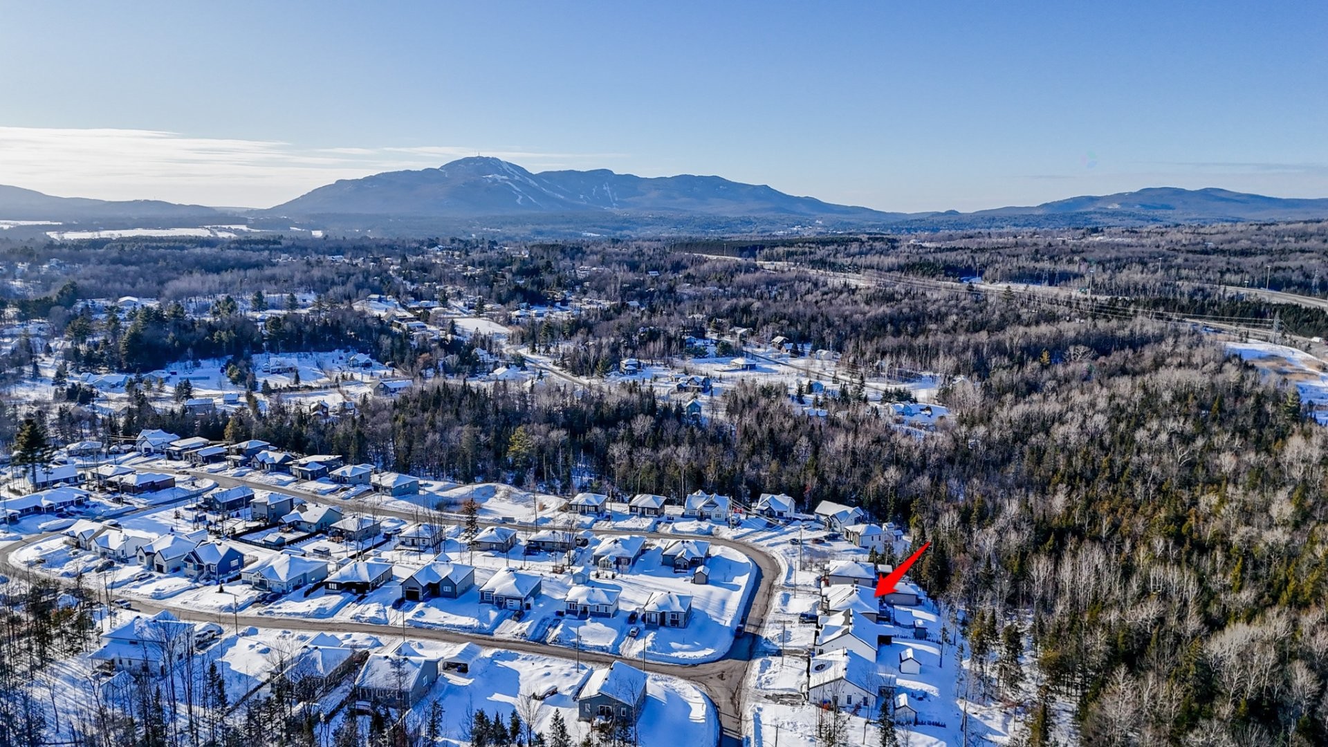 









289


Rue des Genévriers

,
Magog,




QC
J1X8B7

