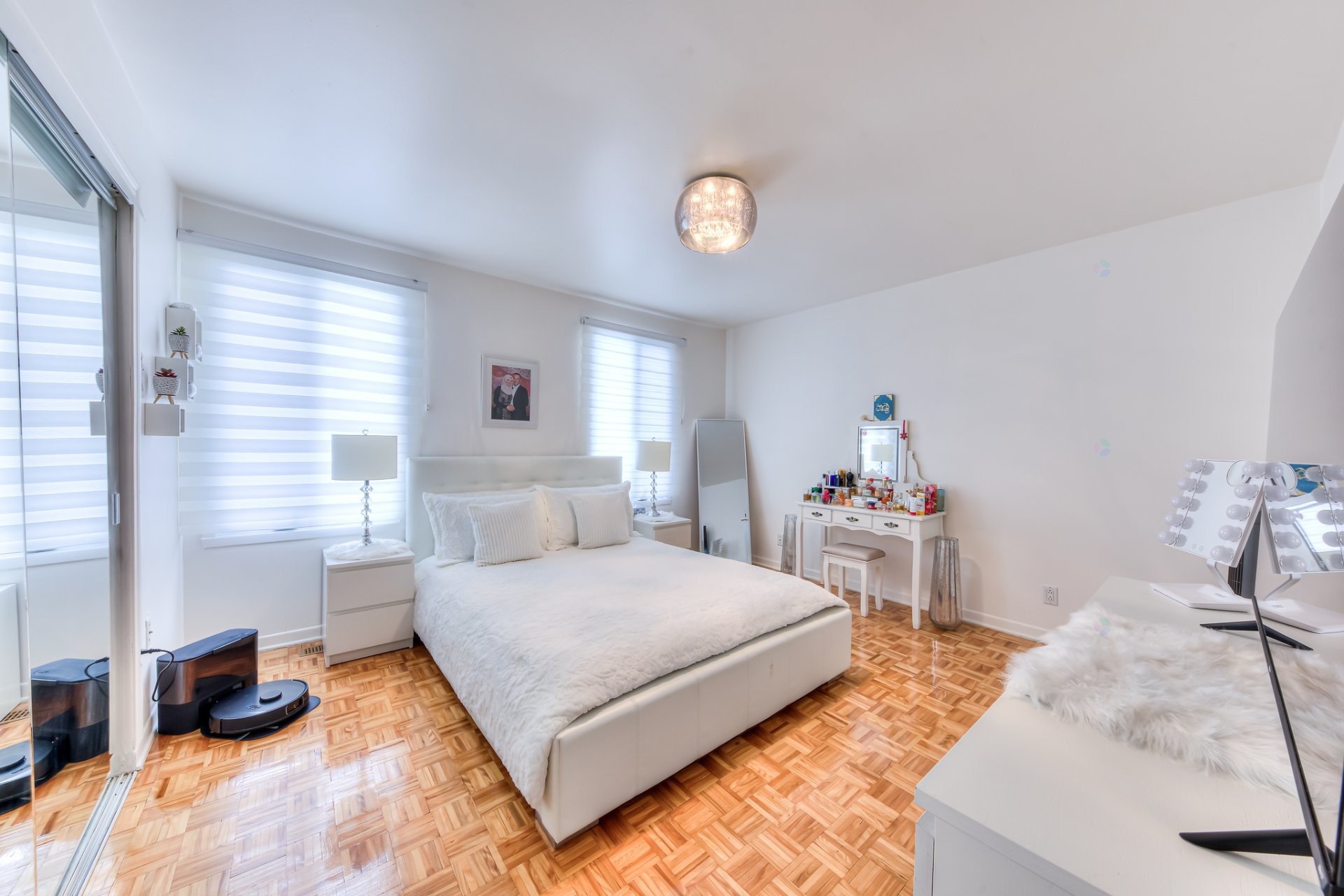 









3775


Rue Sullivan

,
Longueuil (Saint-Hubert),




QC
J3Y6L8

