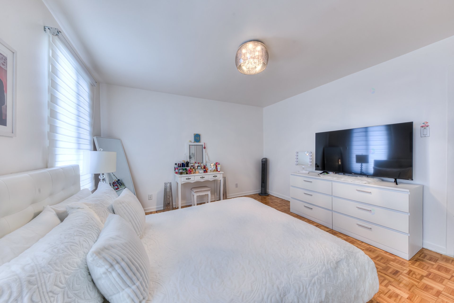 









3775


Rue Sullivan

,
Longueuil (Saint-Hubert),




QC
J3Y6L8

