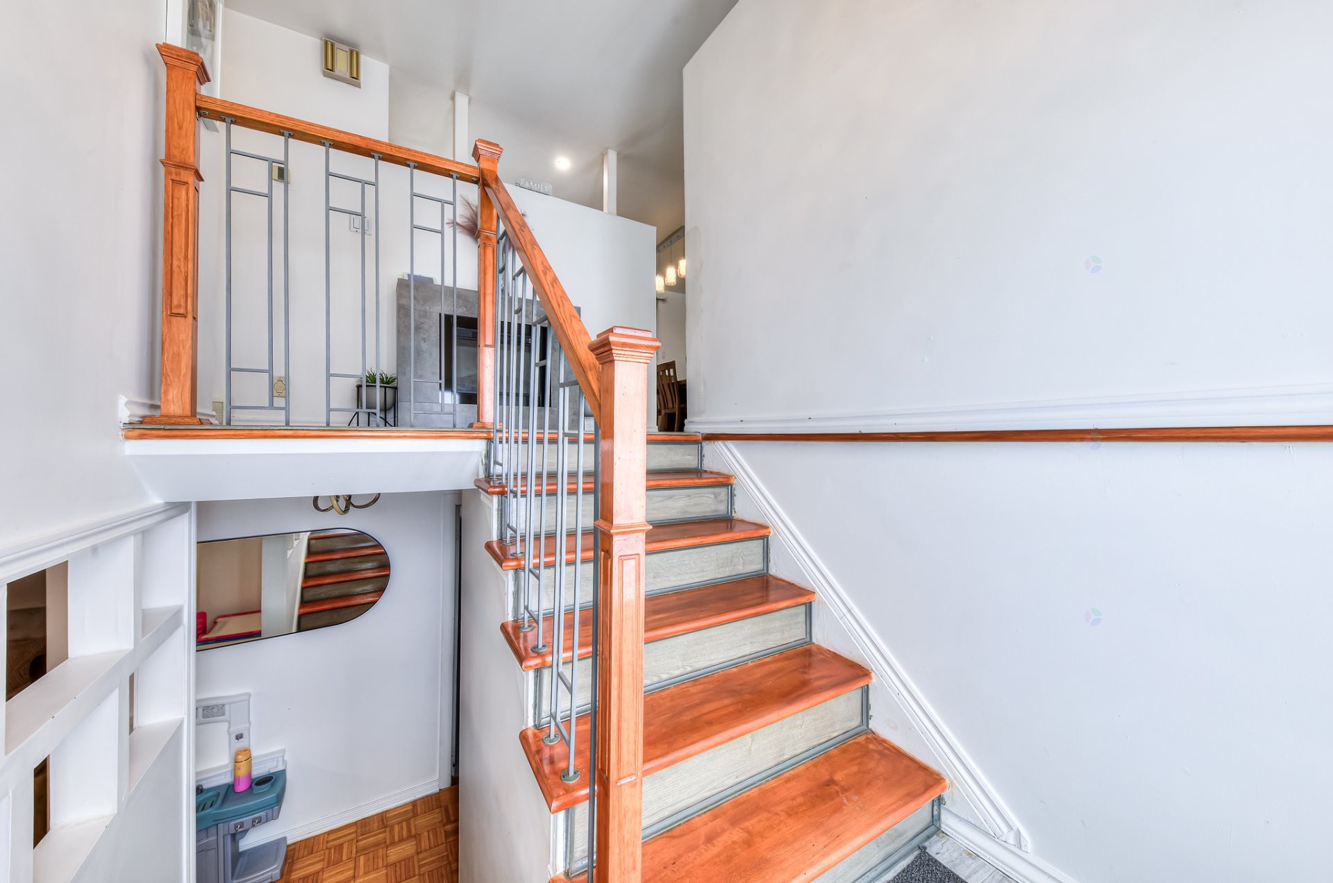 









3775


Rue Sullivan

,
Longueuil (Saint-Hubert),




QC
J3Y6L8

