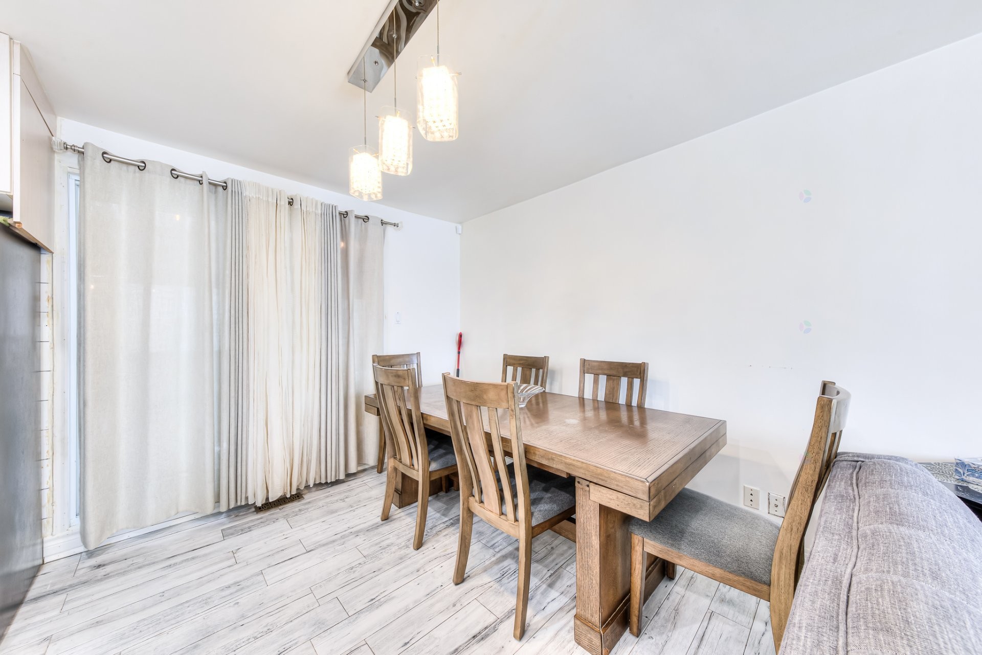 









3775


Rue Sullivan

,
Longueuil (Saint-Hubert),




QC
J3Y6L8

