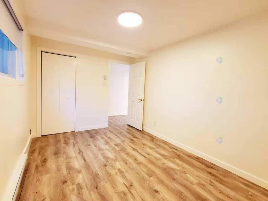 









2808


Rue McWillis

,
Montréal (Saint-Laurent),




QC
H4R1M7

