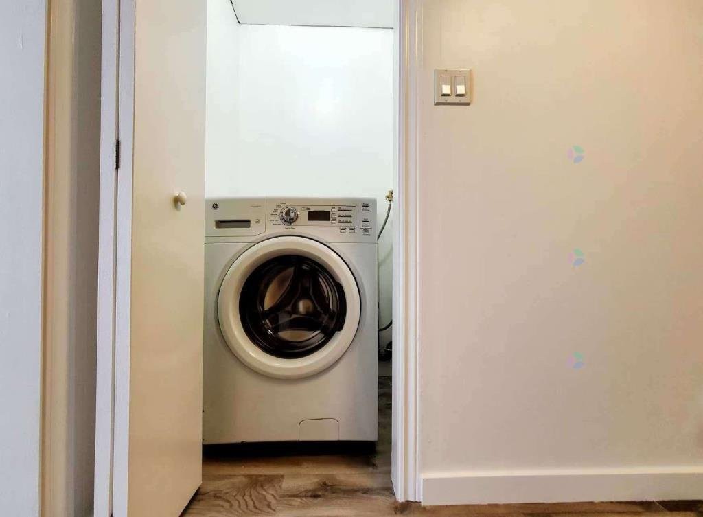 









2808


Rue McWillis

,
Montréal (Saint-Laurent),




QC
H4R1M7

