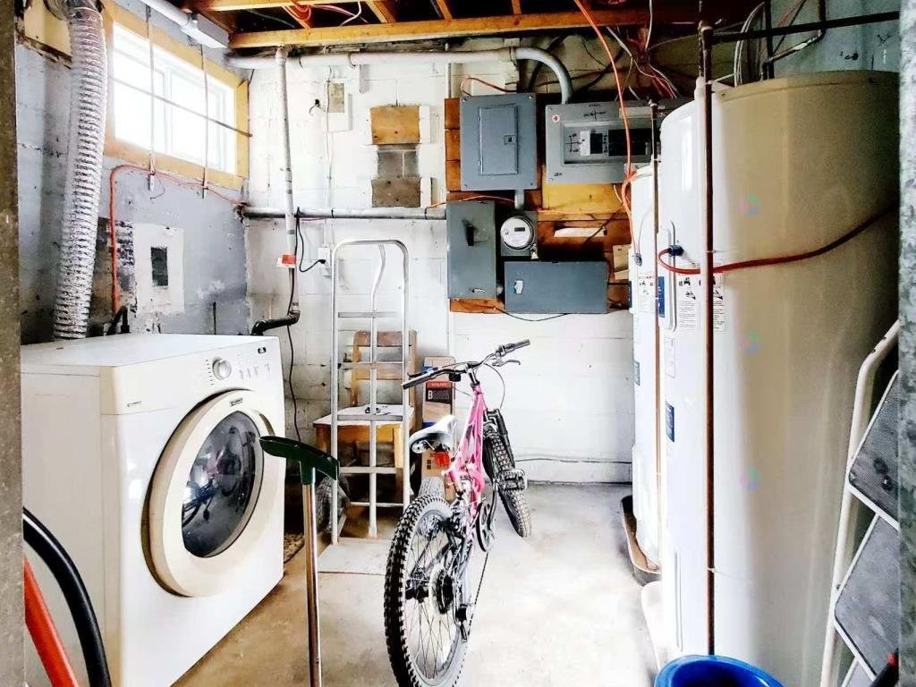 









2808


Rue McWillis

,
Montréal (Saint-Laurent),




QC
H4R1M7

