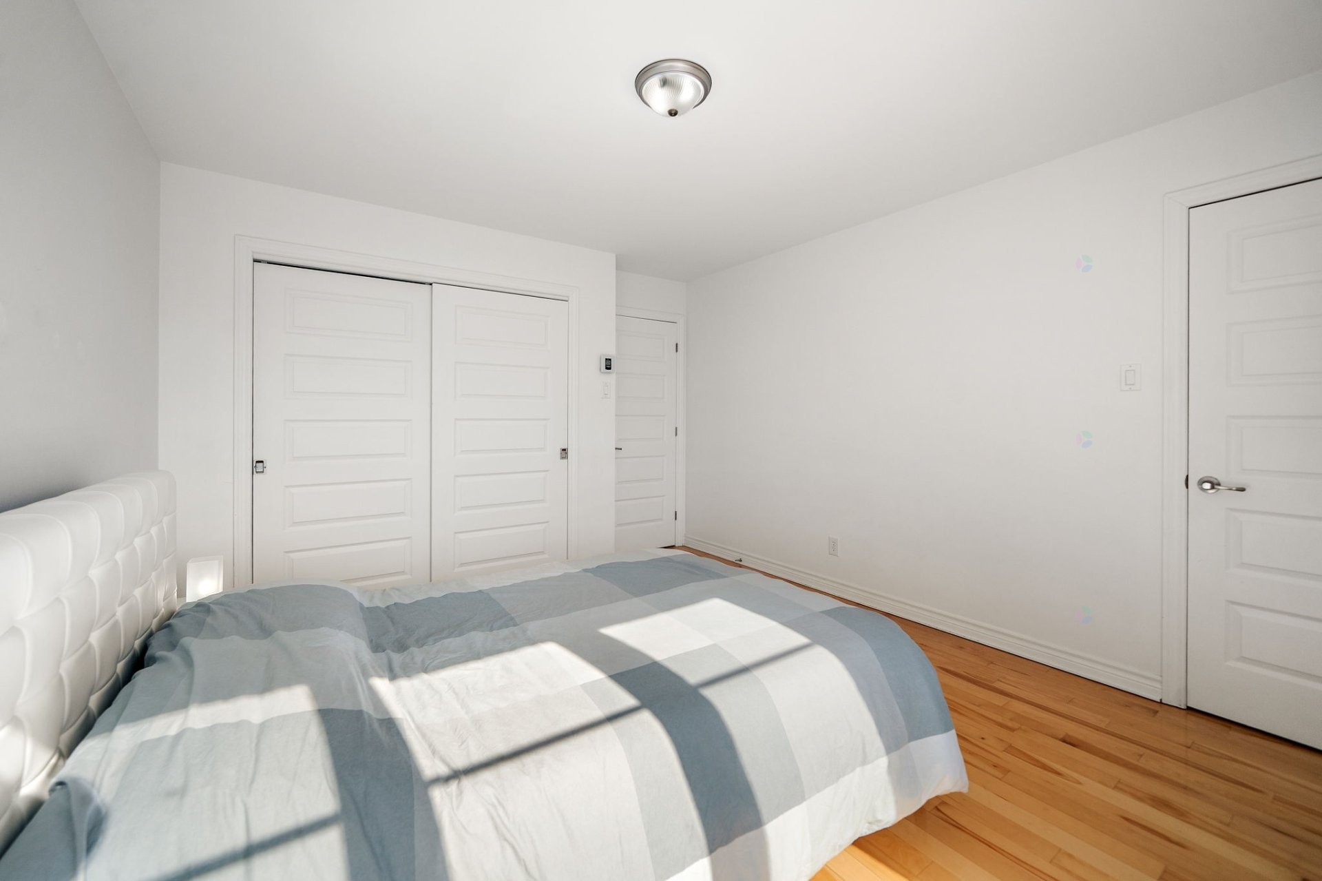 









1047


Rue Cartier

,
Longueuil (Le Vieux-Longueuil),




QC
J4K4C6

