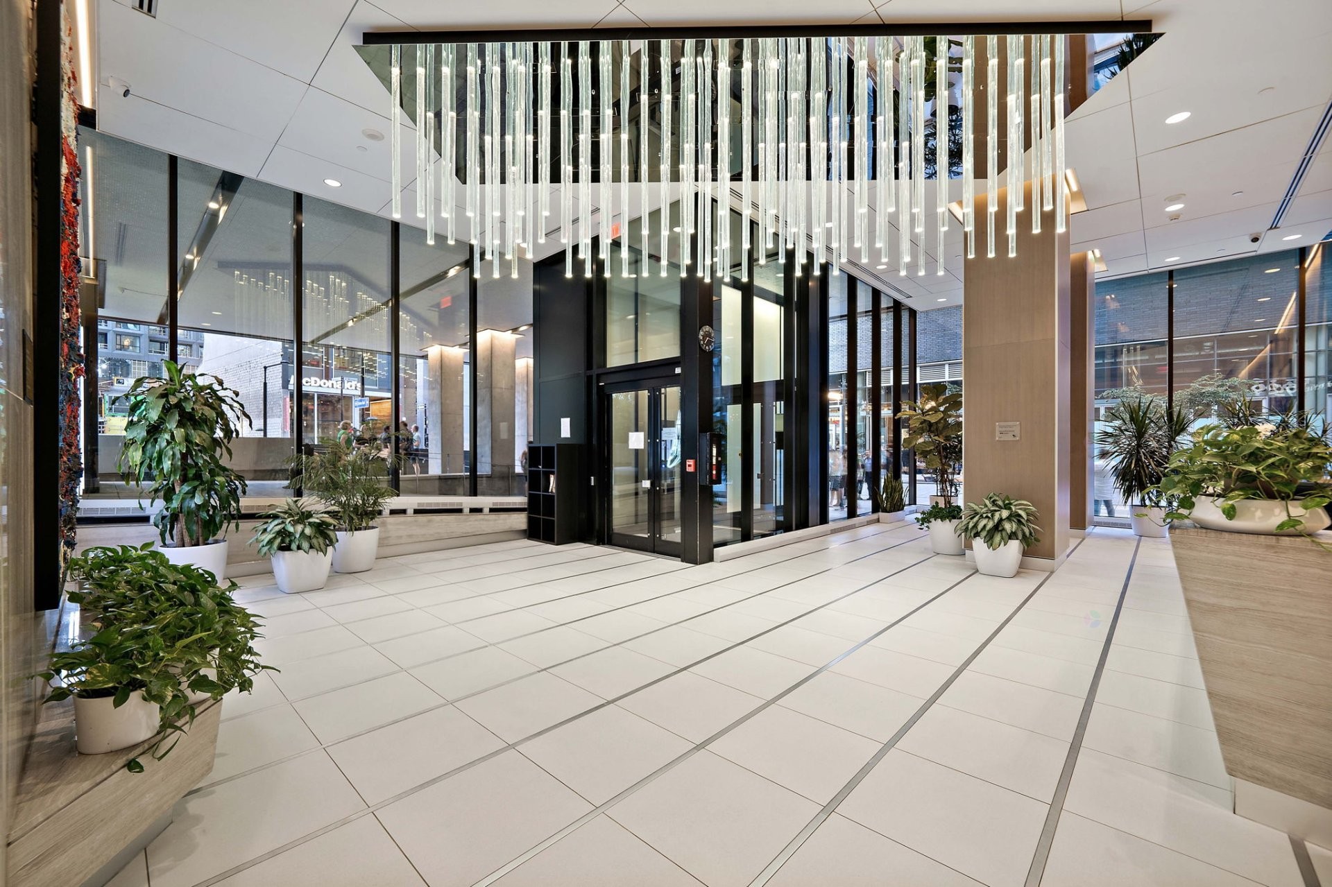 









1288


Av. des Canadiens-de-Montréal

, 3616,
Montréal (Ville-Marie),




QC
H3B3B3

