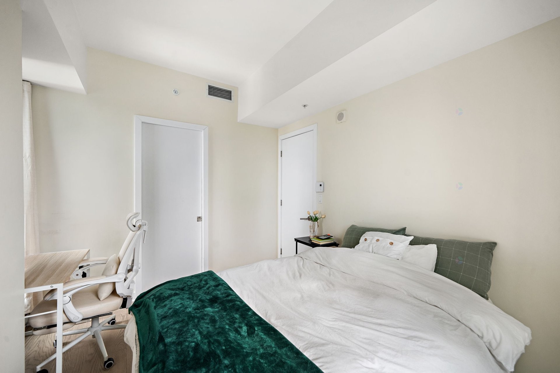 









1288


Av. des Canadiens-de-Montréal

, 3616,
Montréal (Ville-Marie),




QC
H3B3B3

