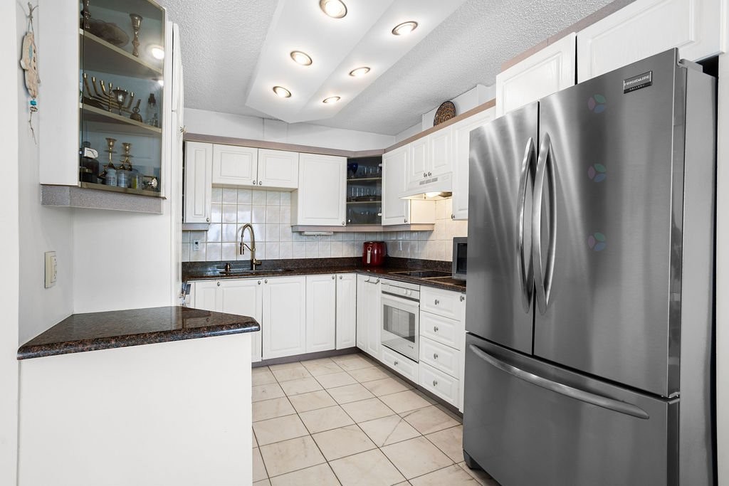 









2555


Av. du Havre-des-Îles

, 1413,
Laval (Chomedey),




QC
H7W4R4

