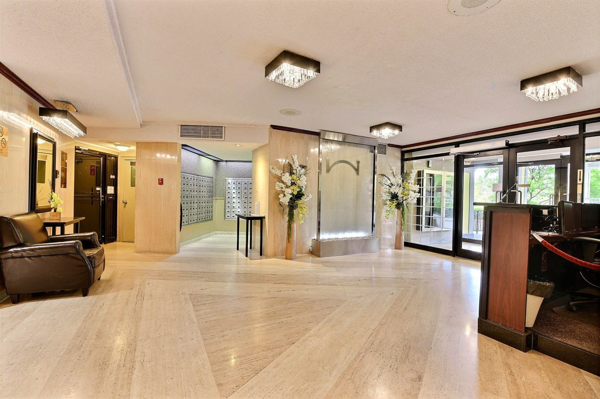 









2555


Av. du Havre-des-Îles

, 1413,
Laval (Chomedey),




QC
H7W4R4

