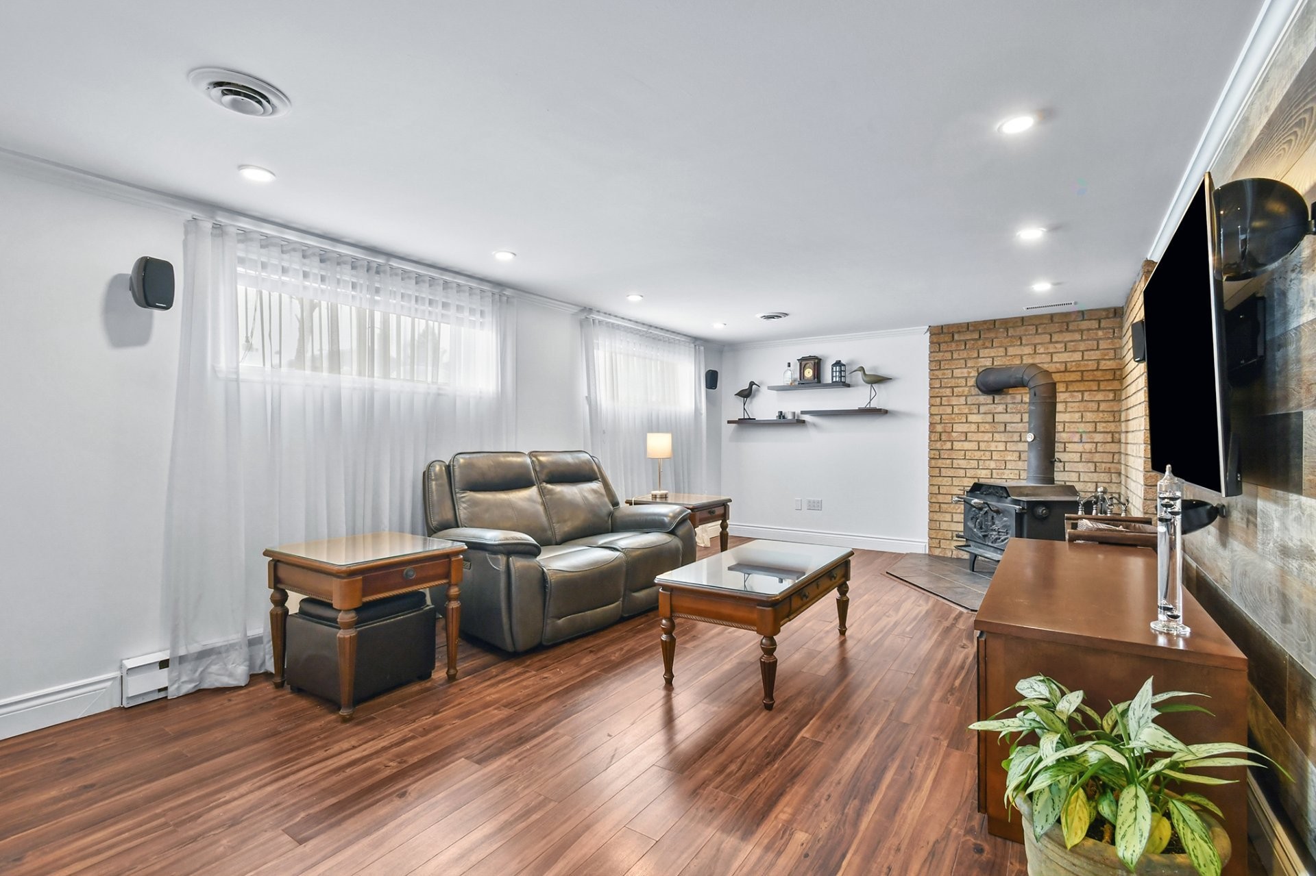 









4795


Rue de Rocbert

,
Terrebonne (Terrebonne),




QC
J6X1W9

