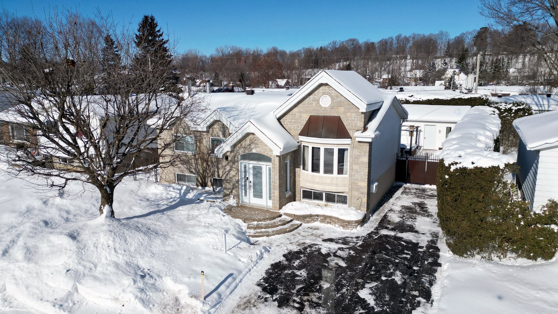 









4795


Rue de Rocbert

,
Terrebonne (Terrebonne),




QC
J6X1W9

