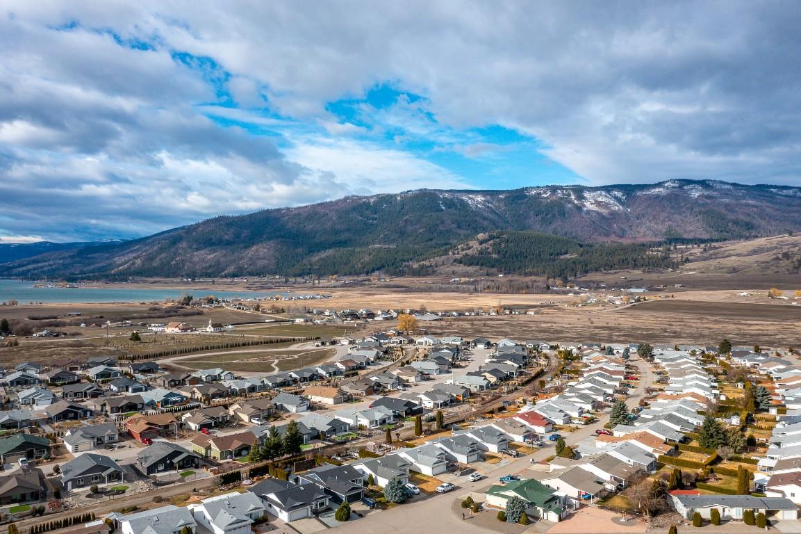 









833


8

Avenue,
Vernon,




BC
V1H 1Z1

