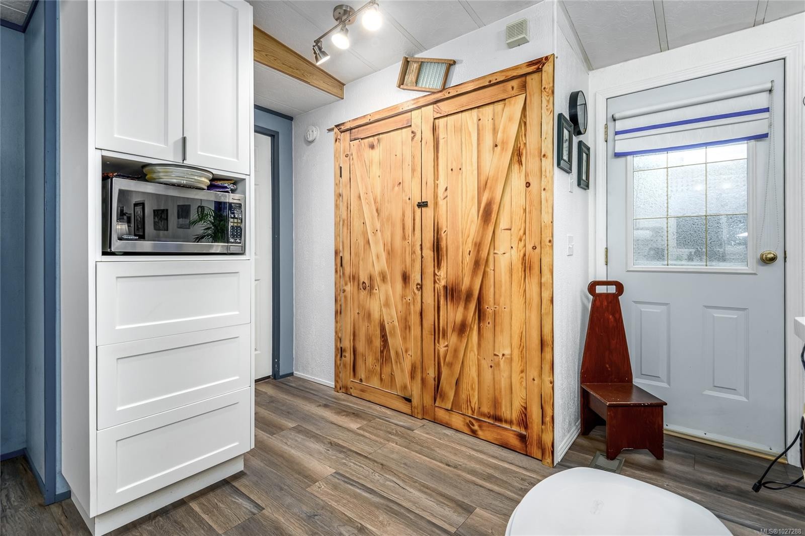 









2700


Woodburn

Rd, 113,
Campbell River,




BC
V9W 4R4

