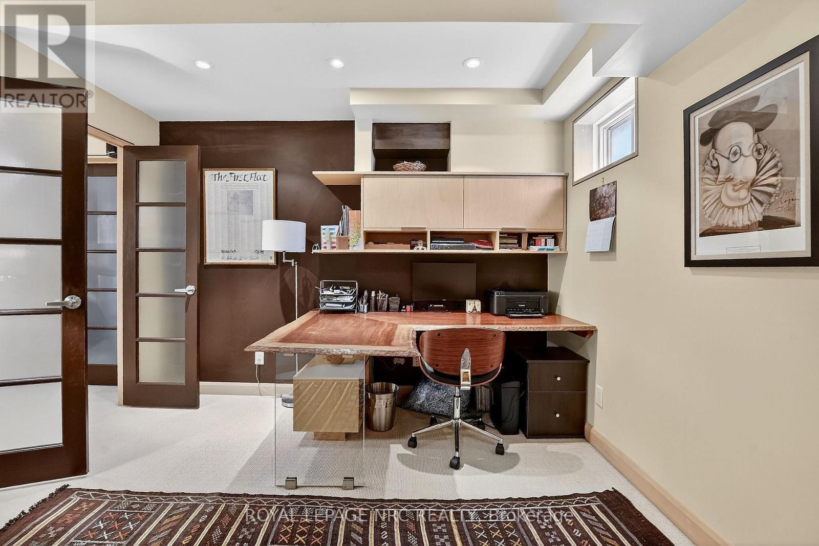 












11 PEEL STREET

,
St. Catharines (Port Dalhousie),




Ontario
L2N5A2

