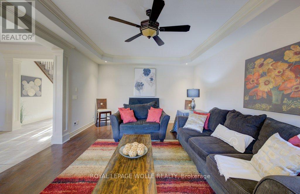 












6379 CHRISTOPHER CRESCENT

,
Niagara Falls,




Ontario
L2H0B3

