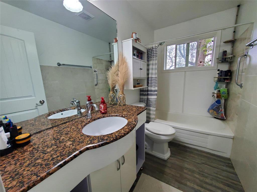 












90 Pierson Drive

,
Tyndall,




Manitoba
R0E2B0

