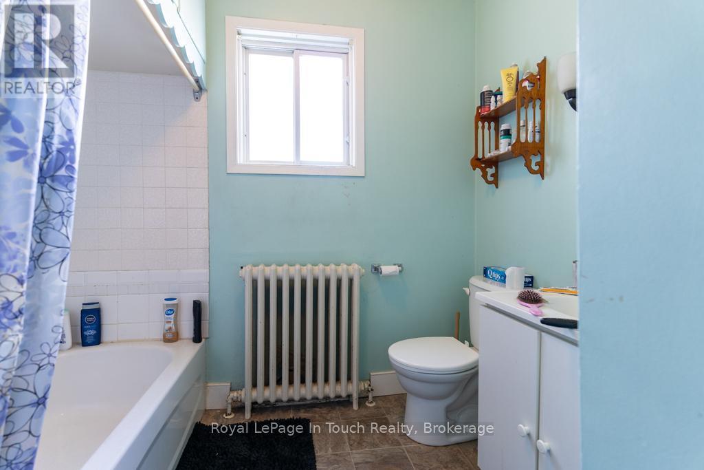 












505 KING STREET

,
Midland,




Ontario
L4R3N5

