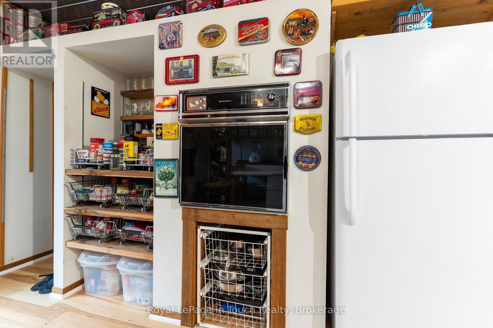 












1878 ISLAND 1040

,
Georgian Bay (Baxter),




Ontario
P0E1E0

