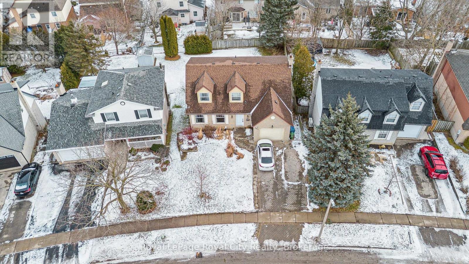 












361 IRONWOOD ROAD

,
Guelph (Kortright West),




Ontario
N1G3P2

