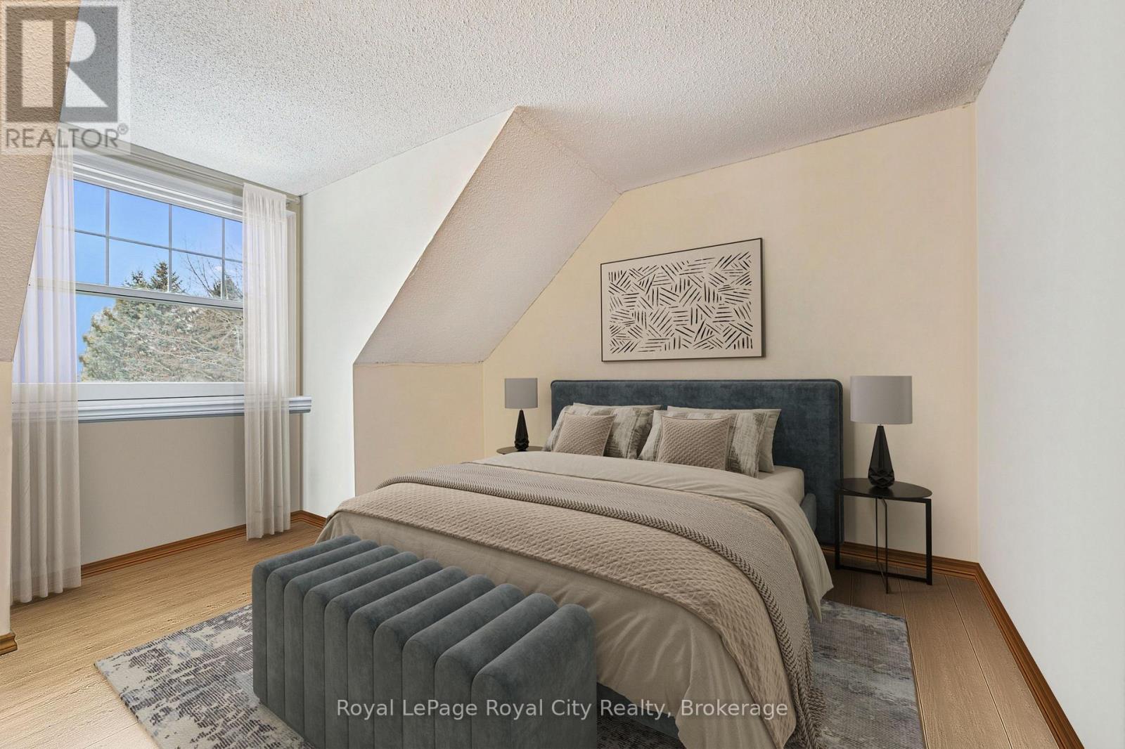 












361 IRONWOOD ROAD

,
Guelph (Kortright West),




Ontario
N1G3P2

