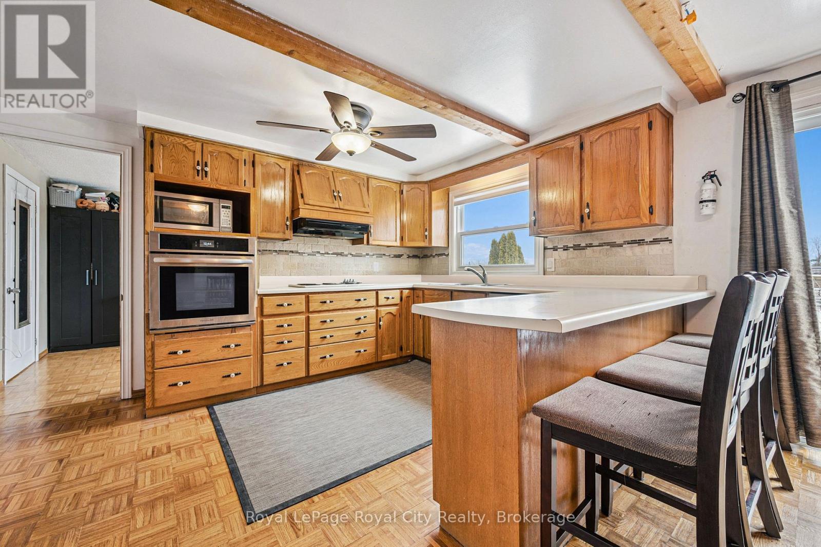 












361 IRONWOOD ROAD

,
Guelph (Kortright West),




Ontario
N1G3P2

