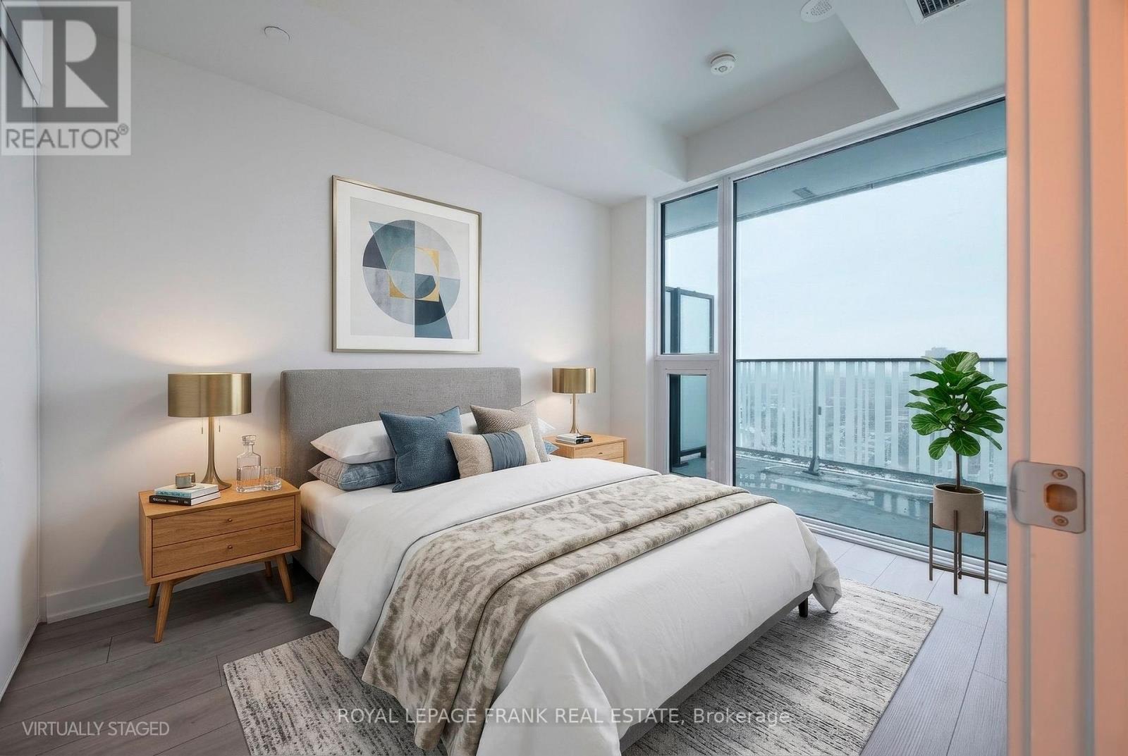 












1213 - 1 FAIRVIEW ROAD

,
Mississauga (Mississauga Valleys),




Ontario
L5A4C6

