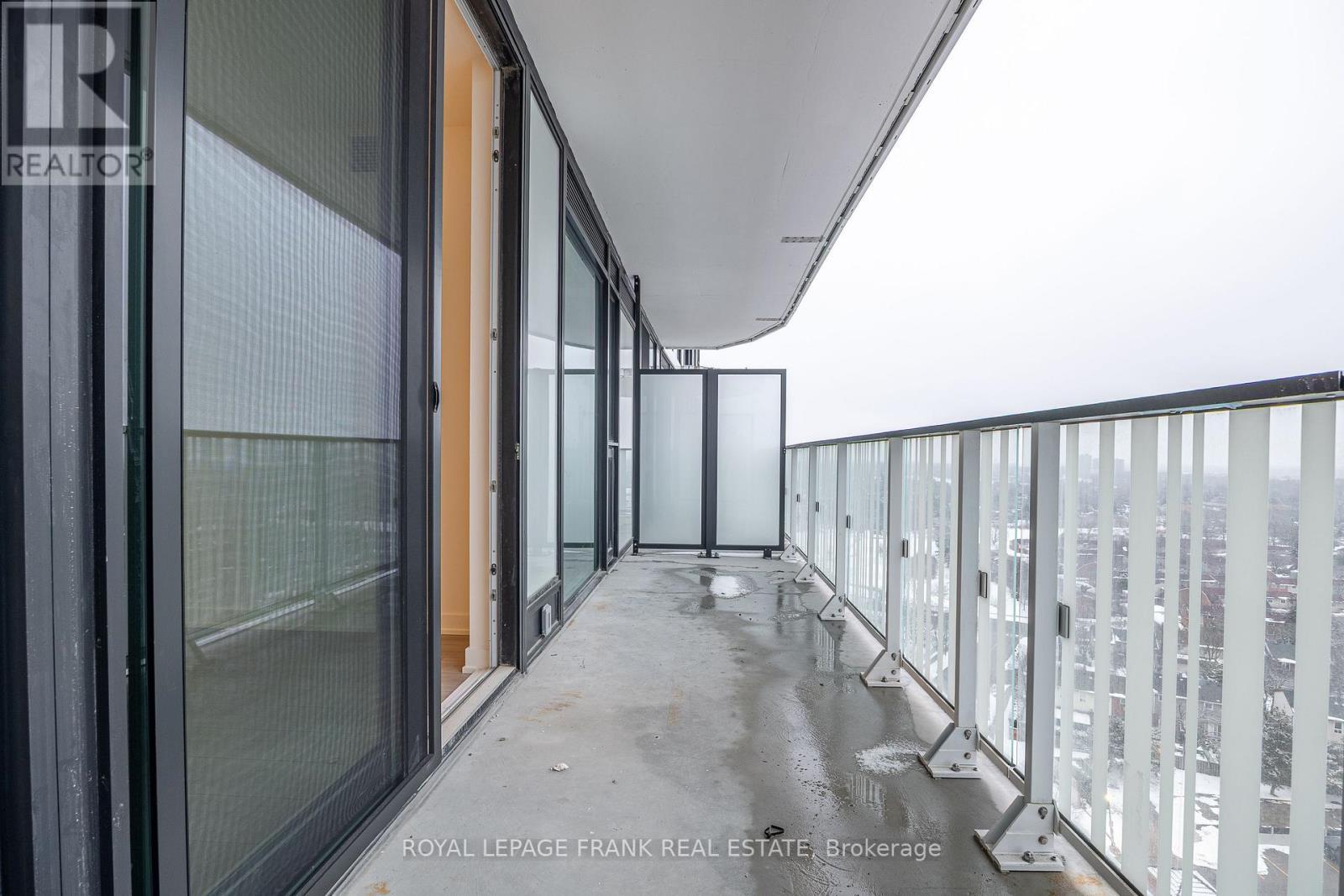 












1213 - 1 FAIRVIEW ROAD

,
Mississauga (Mississauga Valleys),




Ontario
L5A4C6

