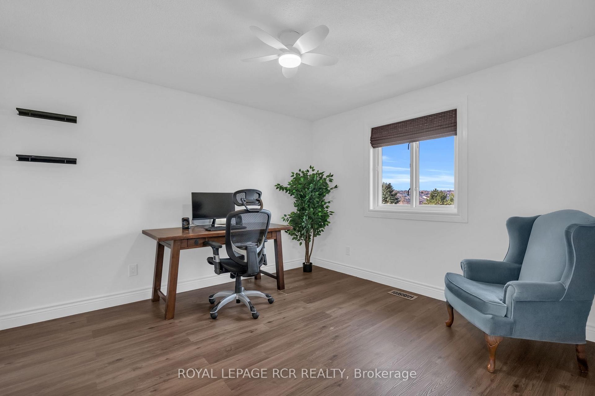 









11


Golfview

Boulevard,
Bradford West Gwillimbury,




ON
L3Z 3Z1

