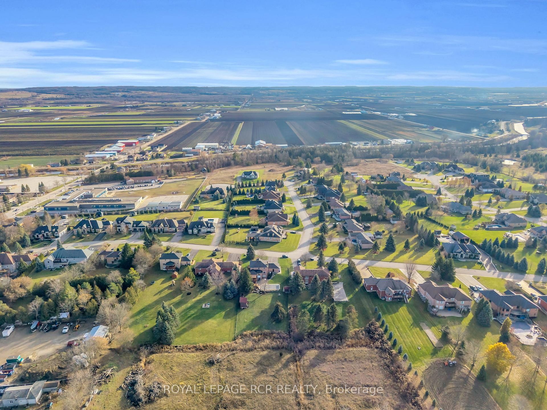 









11


Golfview

Boulevard,
Bradford West Gwillimbury,




ON
L3Z 3Z1

