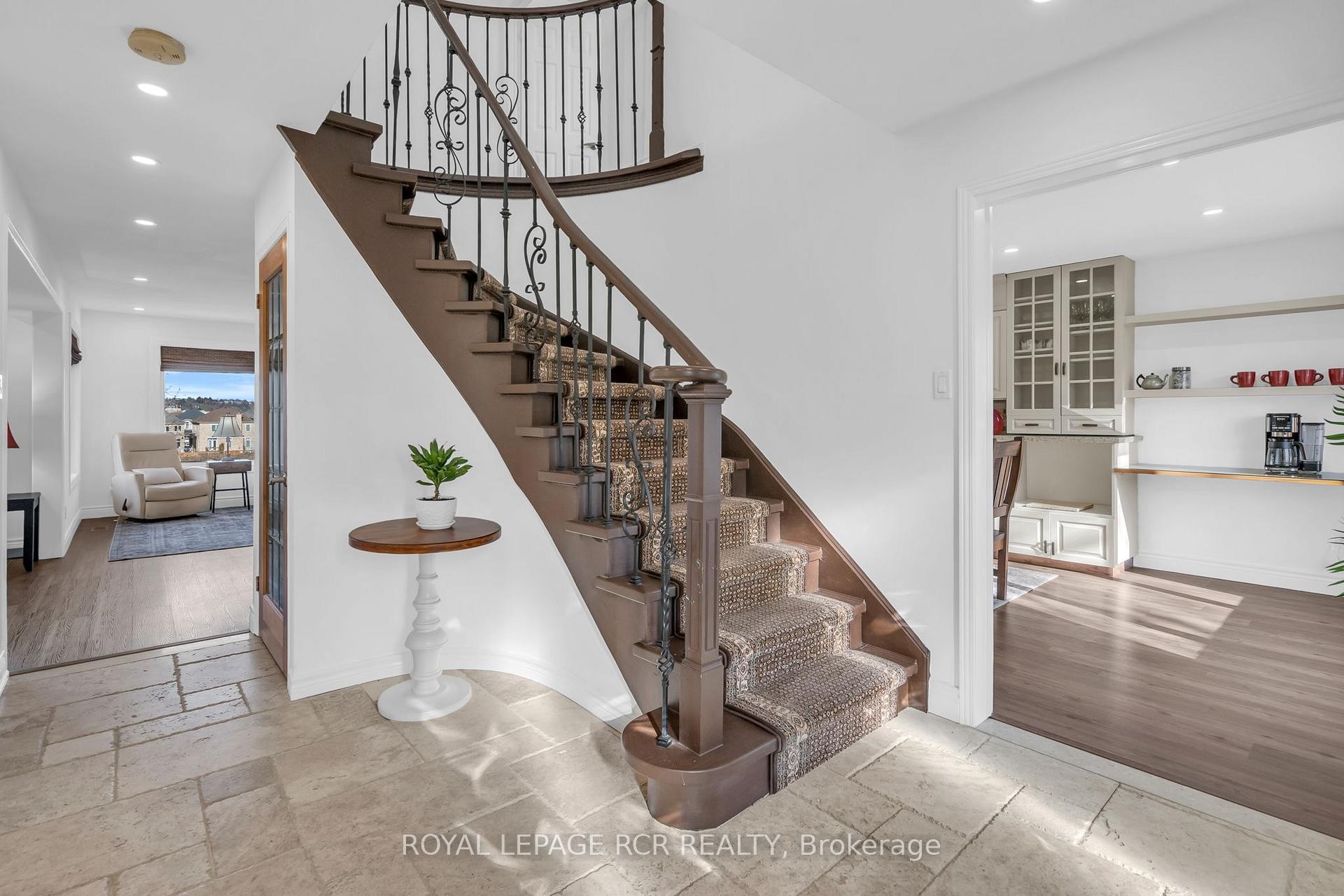 









11


Golfview

Boulevard,
Bradford West Gwillimbury,




ON
L3Z 3Z1

