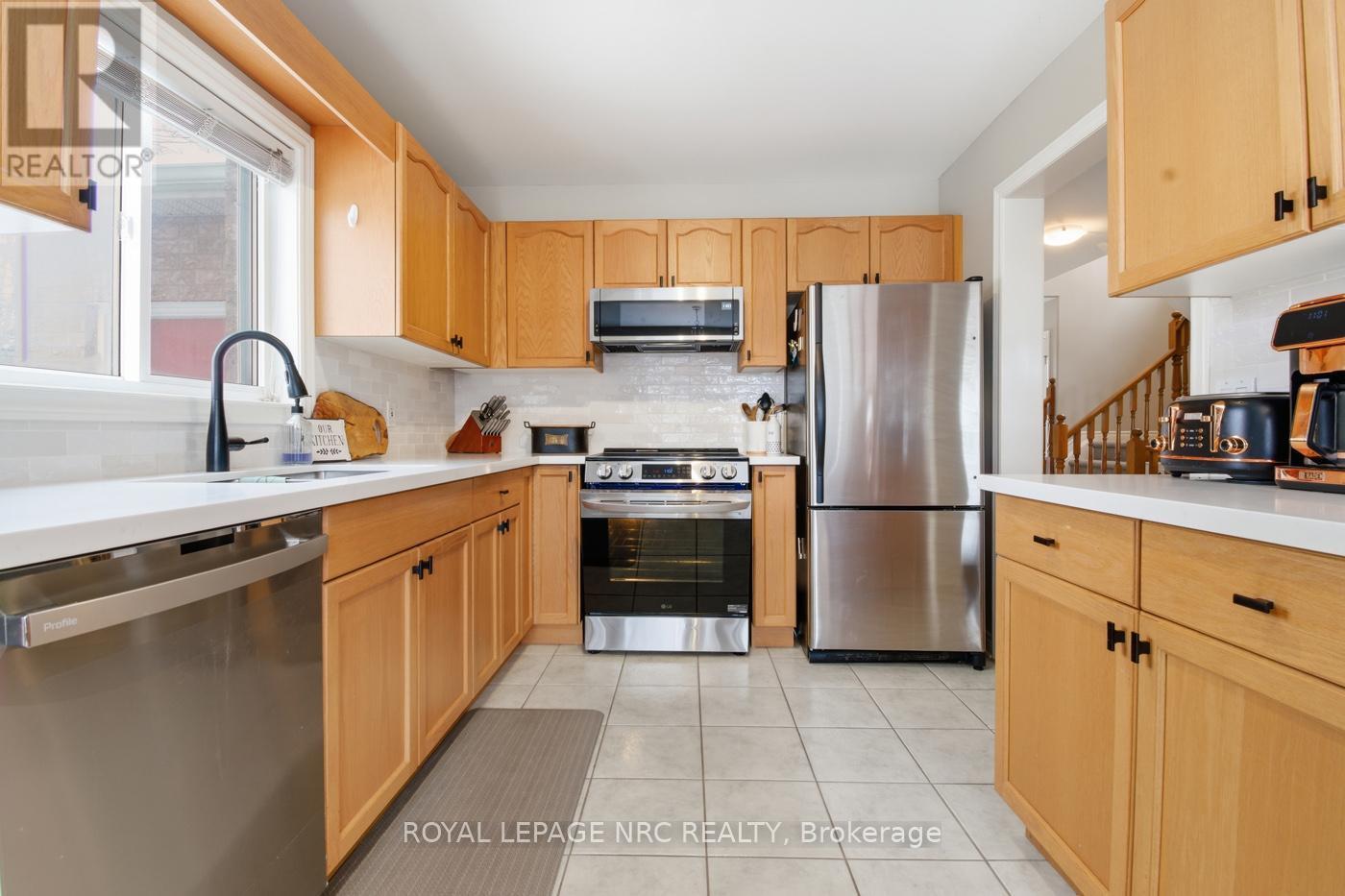 












5245 WHITE DOVE PARKWAY

,
Niagara Falls (Ascot),




Ontario
L2H3M5

