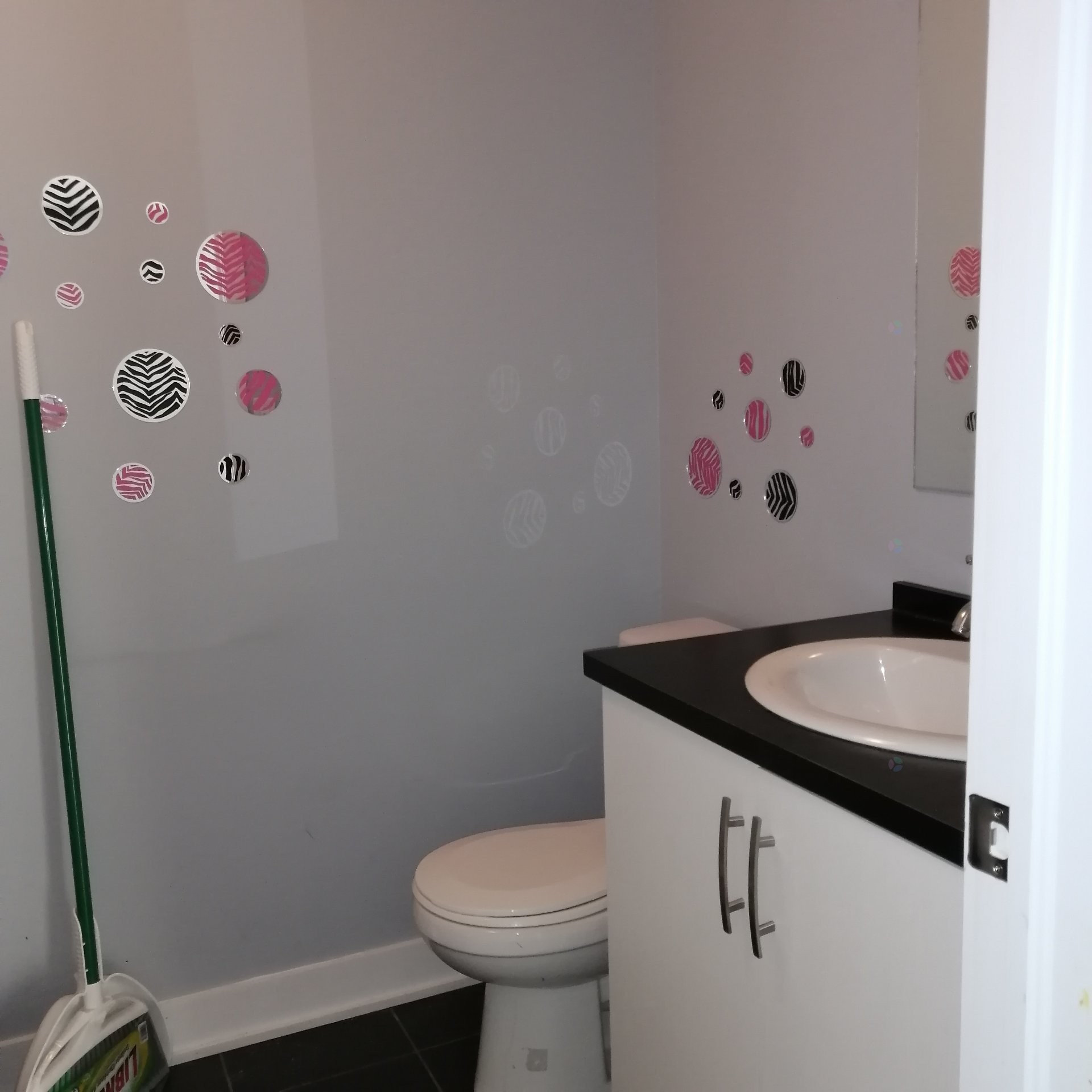 









203


Rue St-Eugène

, 1,
Salaberry-de-Valleyfield,




QC
J6S2G9

