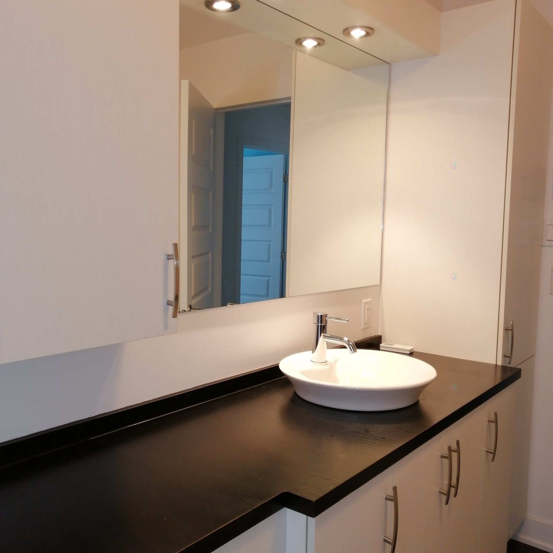 









203


Rue St-Eugène

, 1,
Salaberry-de-Valleyfield,




QC
J6S2G9

