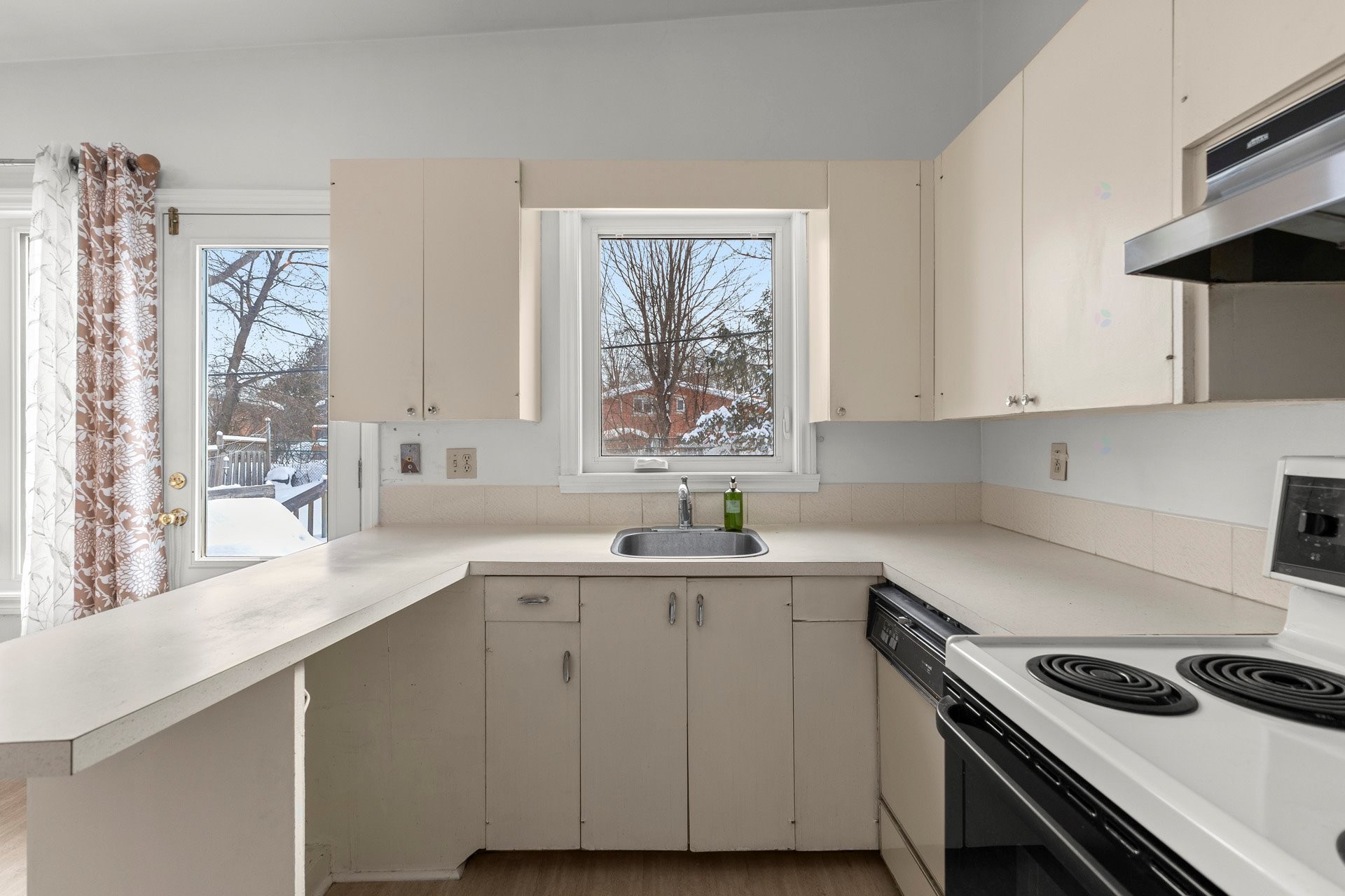 









109


Rue du Général-Brock

,
Montréal (Pierrefonds-Roxboro),




QC
H8Y1H9

