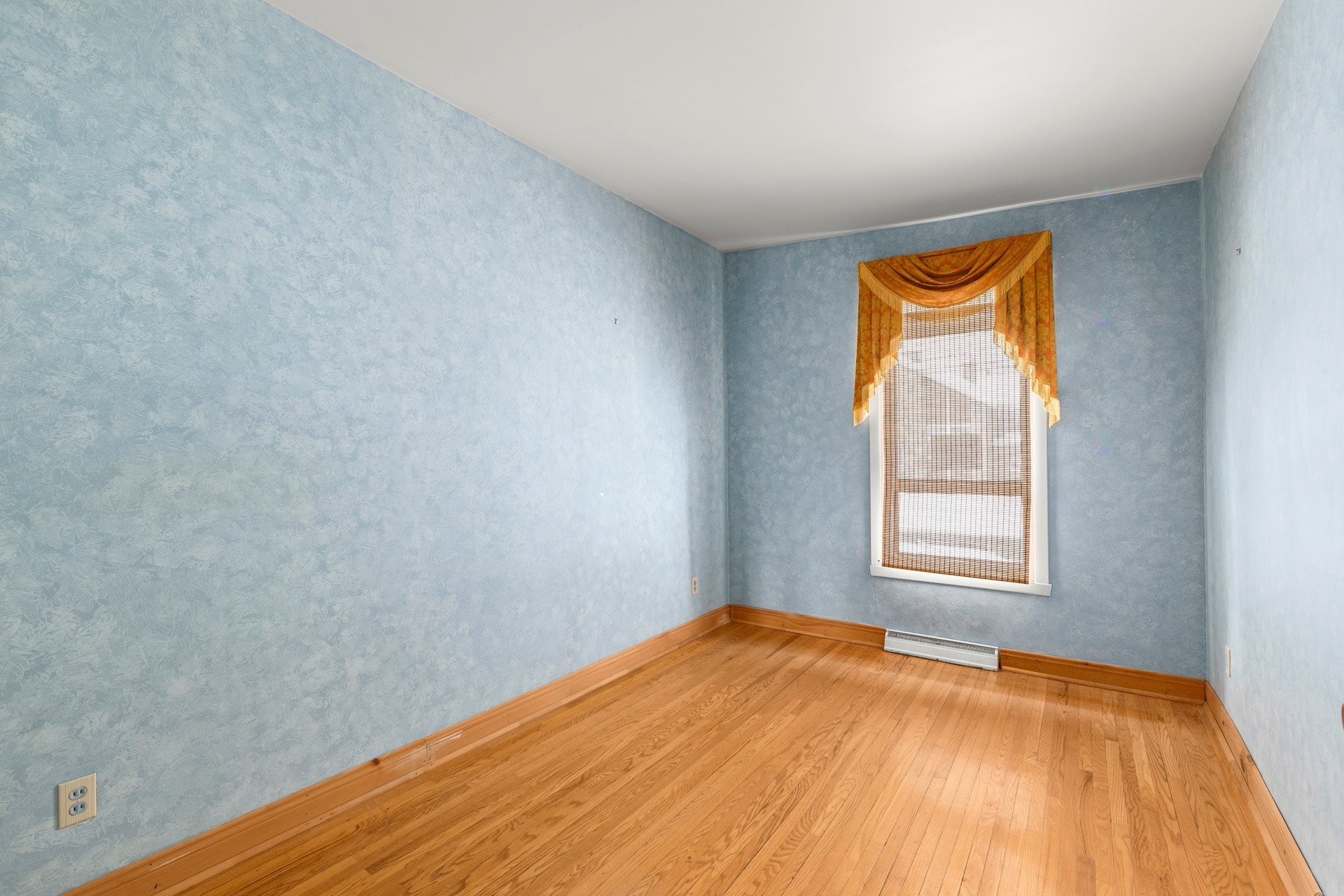 









109


Rue du Général-Brock

,
Montréal (Pierrefonds-Roxboro),




QC
H8Y1H9

