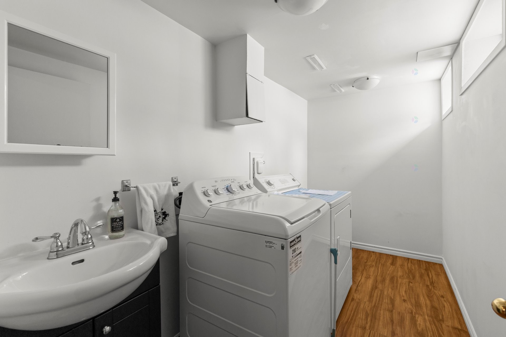 









109


Rue du Général-Brock

,
Montréal (Pierrefonds-Roxboro),




QC
H8Y1H9

