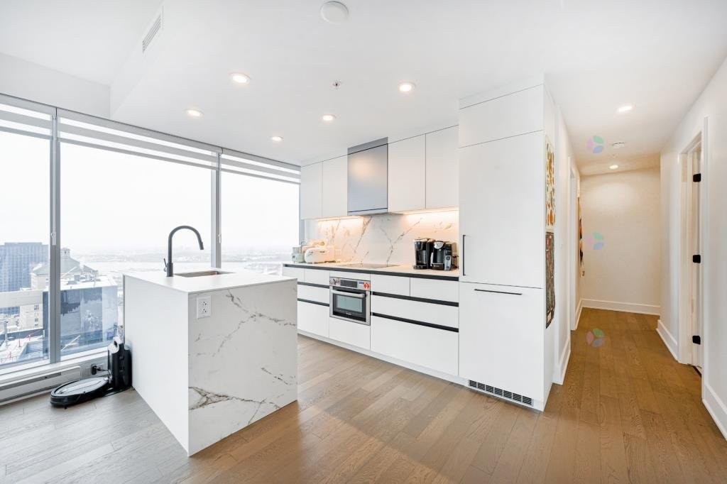 









720


Rue St-Jacques

, 3802,
Montréal (Ville-Marie),




QC
H2Y2H6

