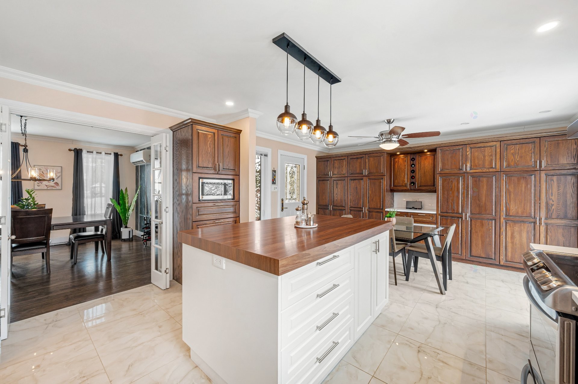 









110


Rue Therrien

,
Saint-Mathieu-de-Beloeil,




QC
J3G0E8

