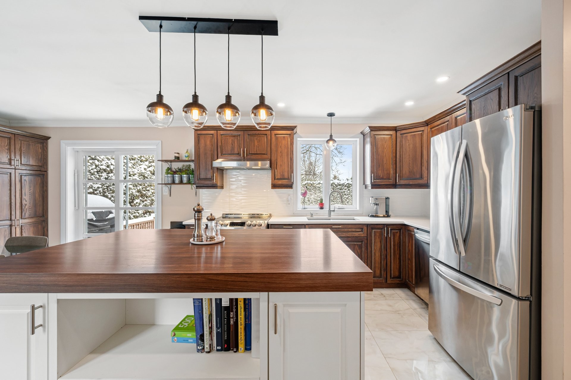 









110


Rue Therrien

,
Saint-Mathieu-de-Beloeil,




QC
J3G0E8

