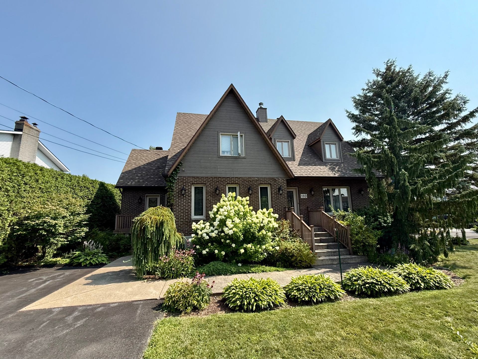 









110


Rue Therrien

,
Saint-Mathieu-de-Beloeil,




QC
J3G0E8

