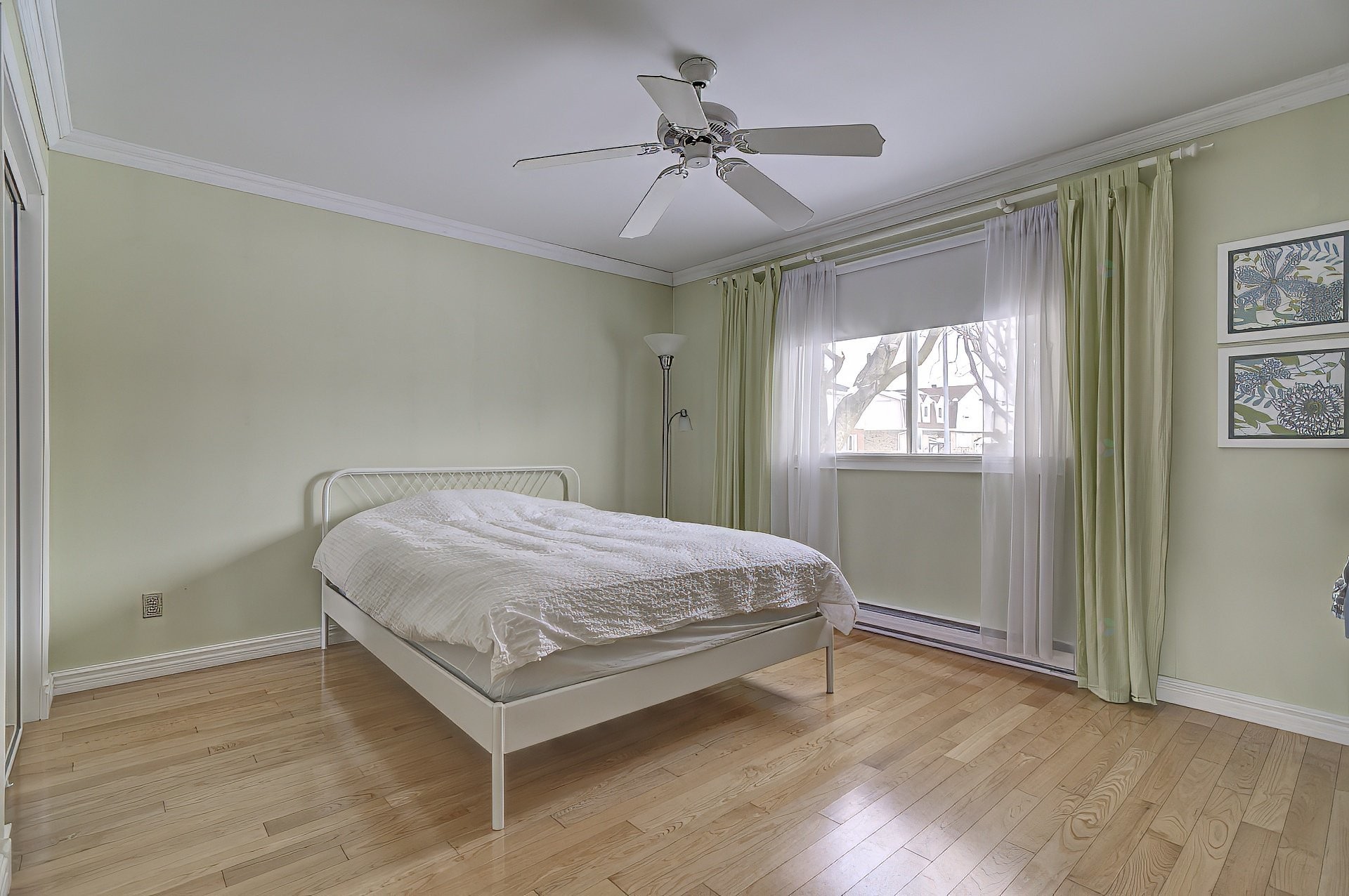 









1825


Rue Nancy

,
Brossard,




QC
J4Y2M4

