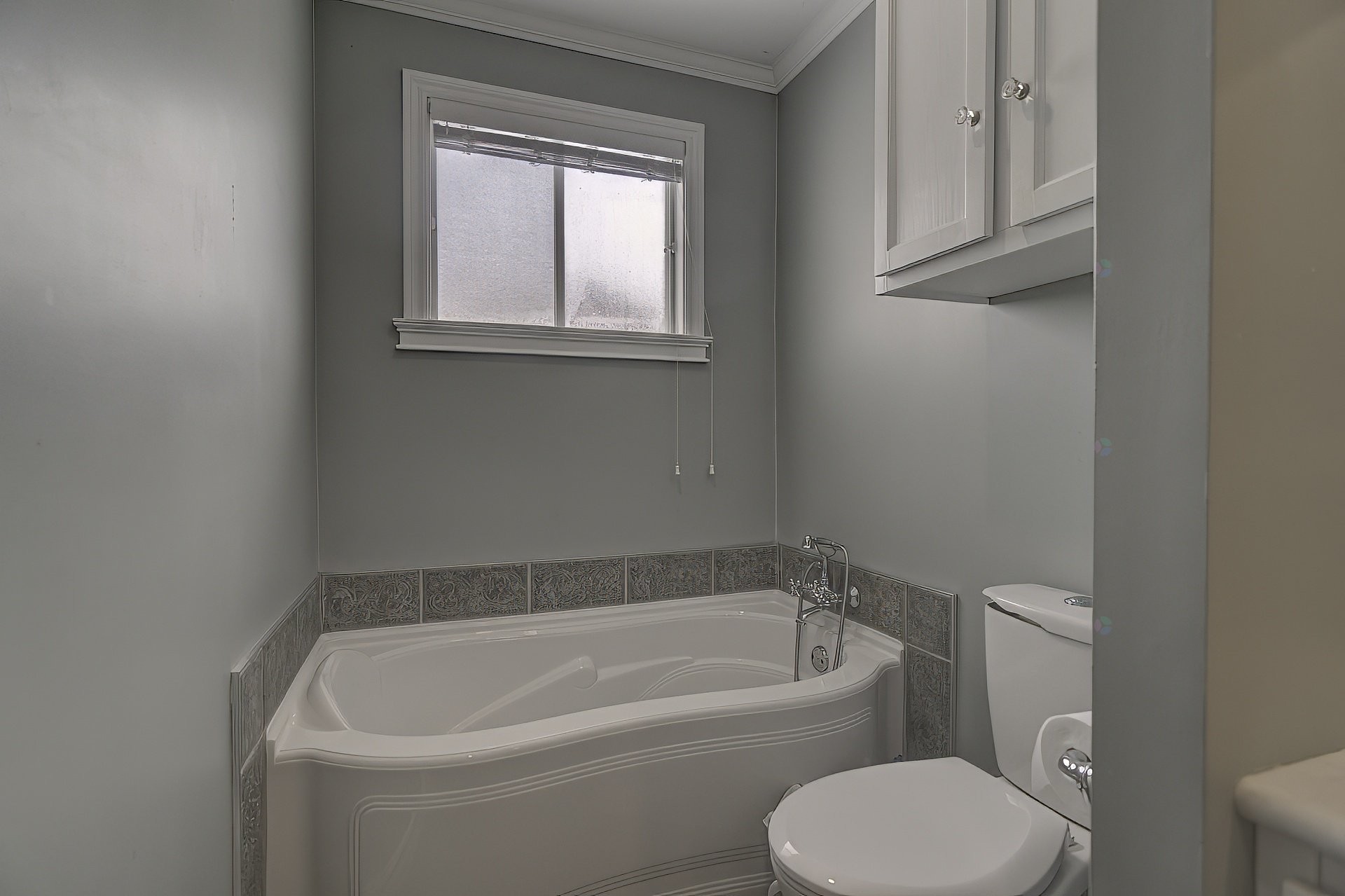 









1825


Rue Nancy

,
Brossard,




QC
J4Y2M4

