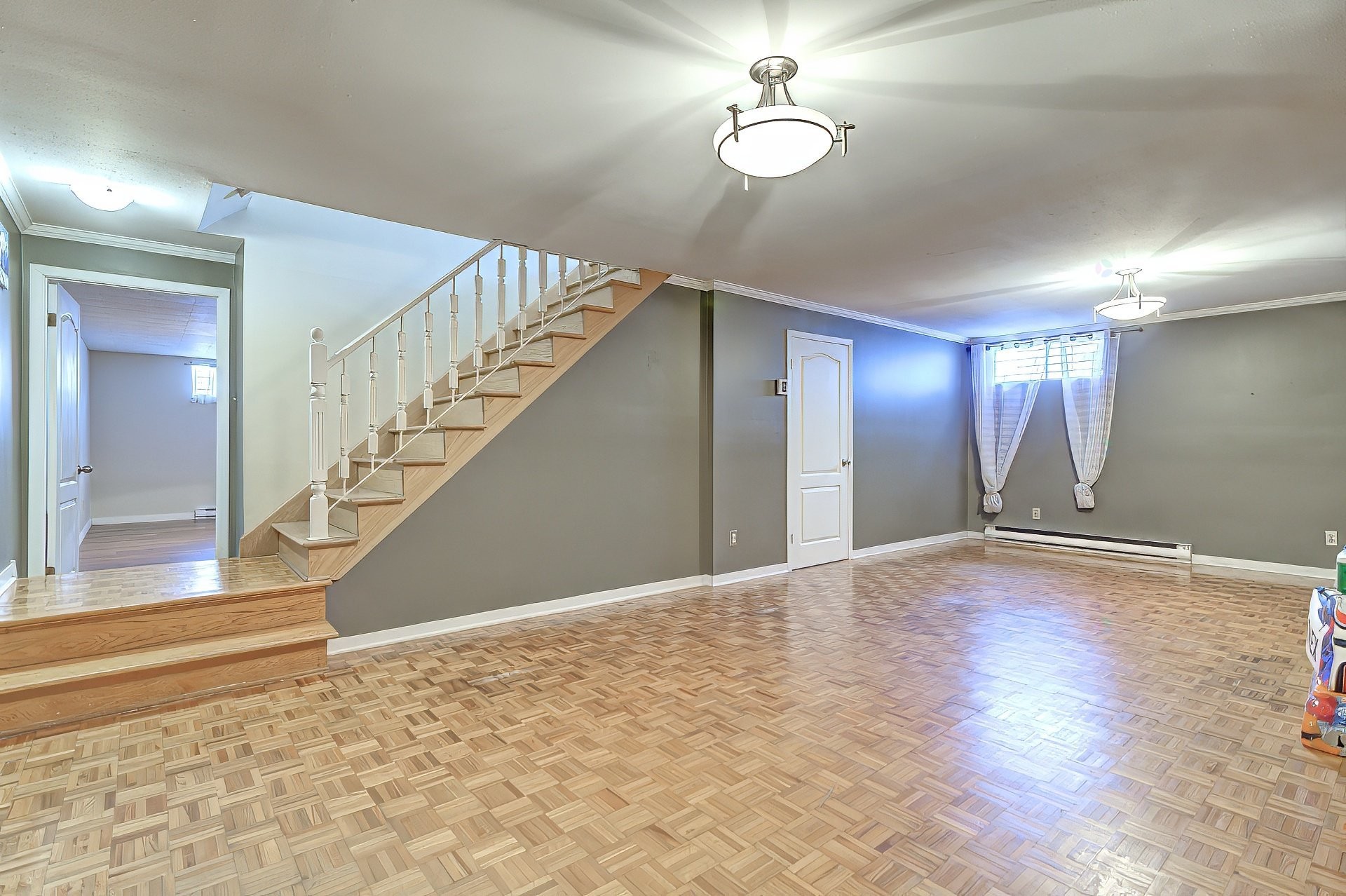 









1825


Rue Nancy

,
Brossard,




QC
J4Y2M4

